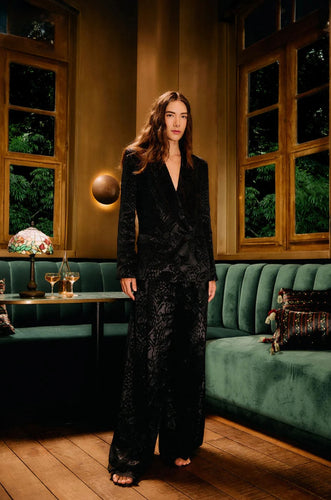 FARM Rio - Leopard Jacquard Blazer in Black