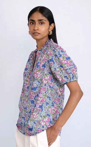 Banjanan Brontë Top