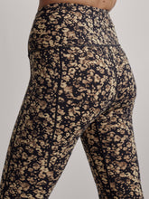 Load image into Gallery viewer, Varley Let’s Go Running Legging