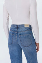 Load image into Gallery viewer, PISTOLA LEXI MID RISE BOWED STRAIGHT JEAN - METROPOLI