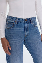 Load image into Gallery viewer, PISTOLA LEXI MID RISE BOWED STRAIGHT JEAN - METROPOLI