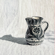 Load image into Gallery viewer, Pomelo Casa Medium Pitcher Black