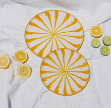 Load image into Gallery viewer, Pomelo Casa Dinner Plate With Candy Cane Stripes