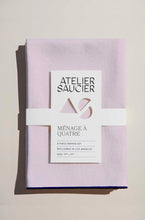 Load image into Gallery viewer, Atelier Saucier Blush Linen Navy Napkin Set